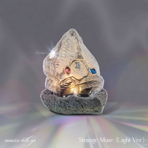 [Pre-Order] NMIXX 6th Mini Album - Strange Muse (Light Version)